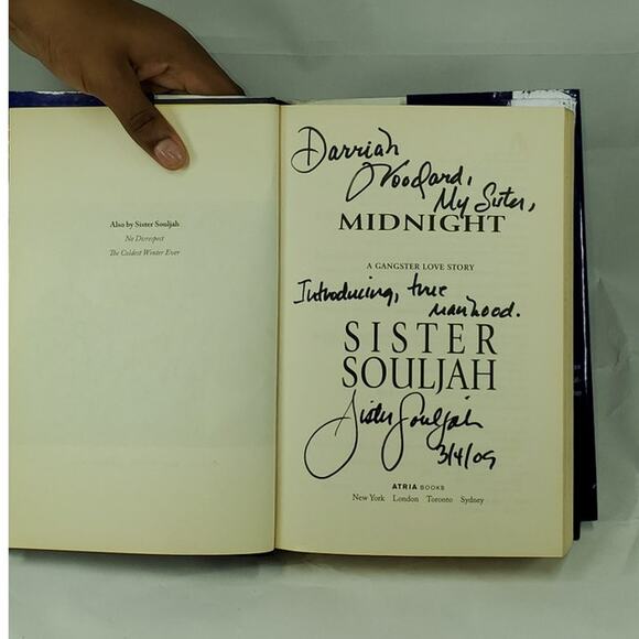 Midnight: A Gangster Love Story by Sister Souljah Signed 1st Ed HC 2008 - Picture 3 of 5